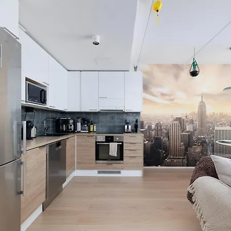 Downtown 2br, Sauna & Sea View Balcony Διαμέρισμα *