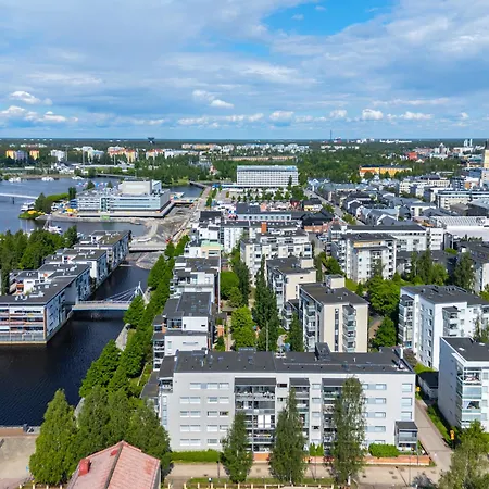 Διαμέρισμα Downtown 2br, Sauna & Sea View Balcony